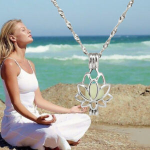 Wholesale Luminous Lotus Pendant Alloy Necklace