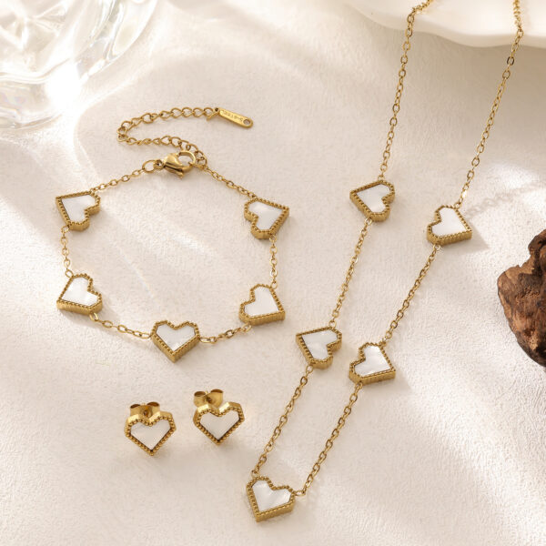 O1CN016rdUeq1VE0jGB3Qan_2218302062620-0-cib Wholesale Stainless Steel Fritillary Five-flower Peach Heart Bracelet Necklace Earring