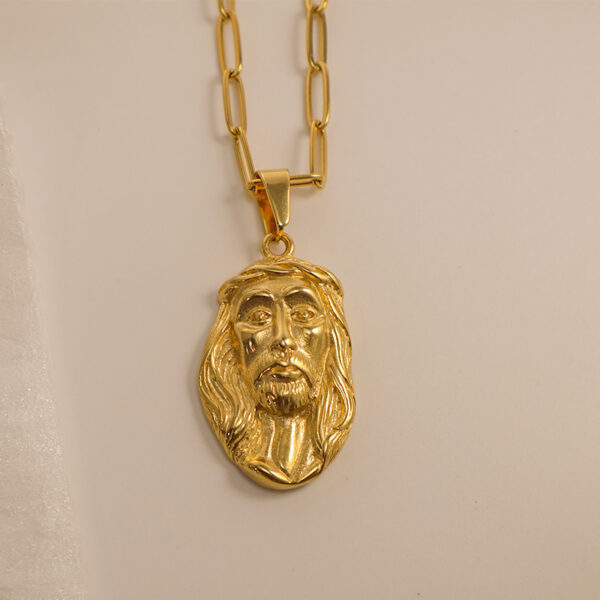 Wholesale Gold long haired portrait diamond studded stainless steel pendant