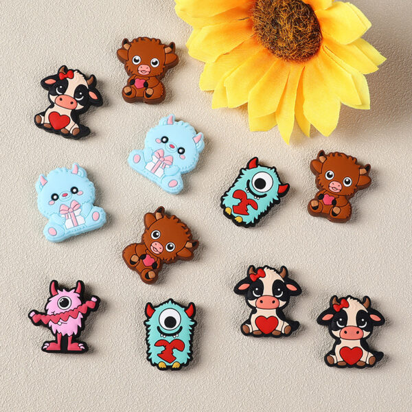 O1CN016vm3mM1CRJTy1ea7P_2217794230077-0-cib Wholesale 20pcs Creative Valentine's Day Teether Children's Food Grade Material Cartoon Animal Silicone Beads