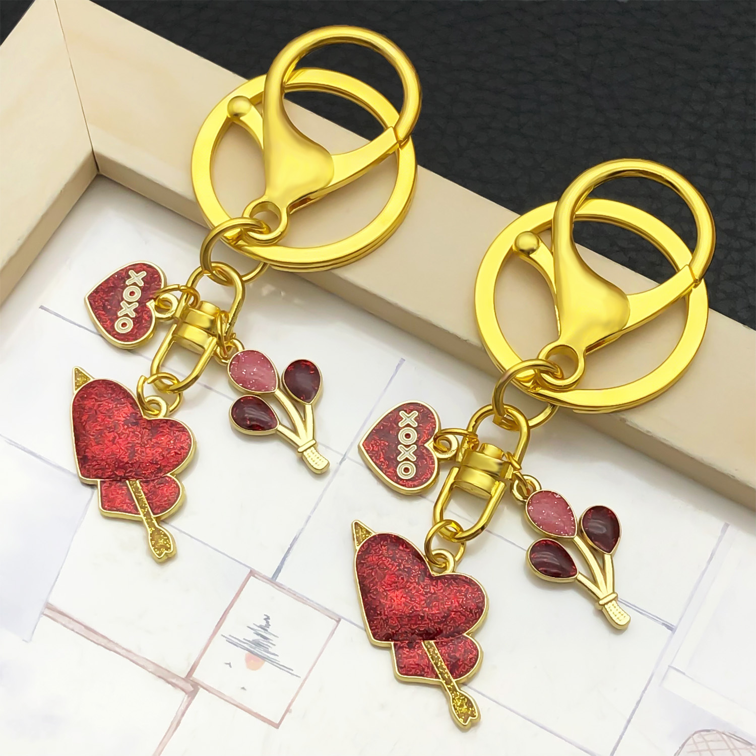 Wholesale Valentine's Day Oil ipping Red Sprinkled Gold Keychain