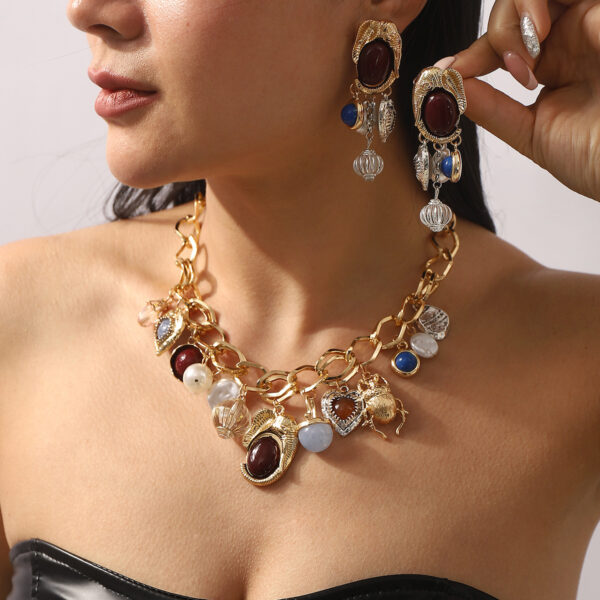 Wholesale E13226 ZA Creative Acrylic Alloy Resin Pendant Necklace