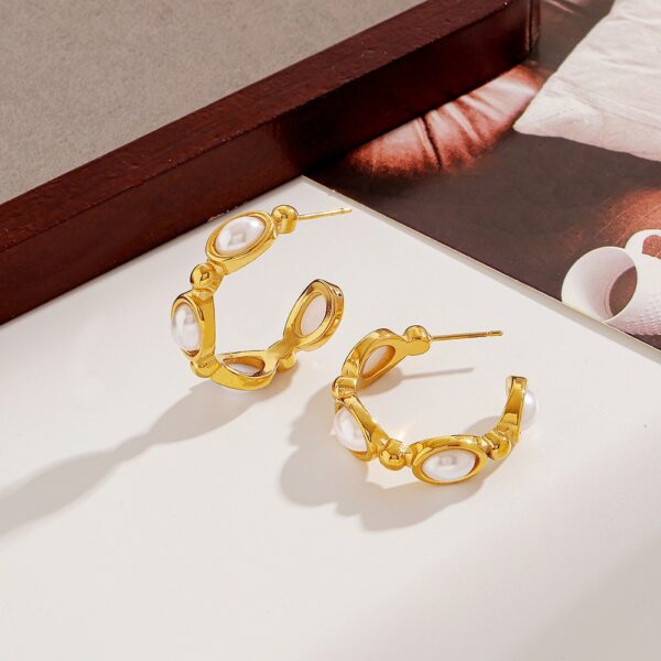 Wholesale Large C-shaped Stainless Steel Earrings with Imitation Pearls