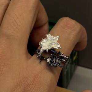 Wholesale Black and white twin flower non fading ring