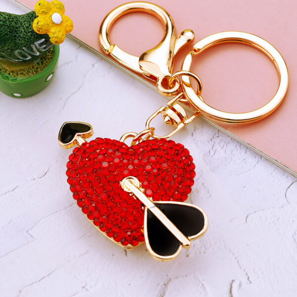 Wholesale Diamond-encrusted one-arrow heart-piercing love car metal keychain