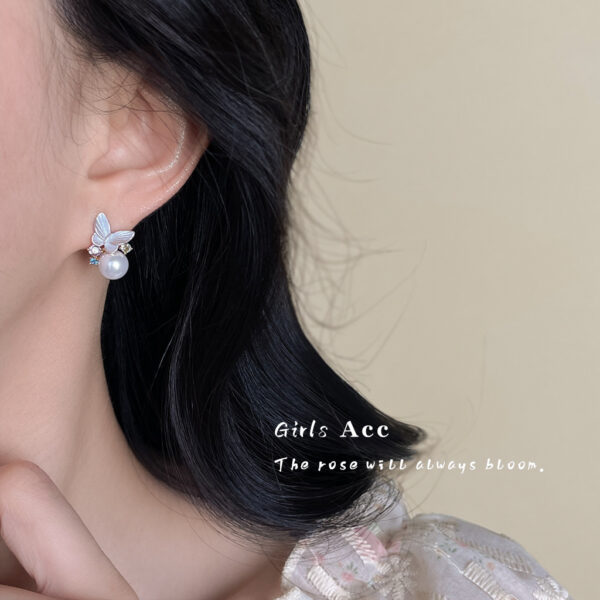 Wholesale Sweet Butterfly Colored Zircon Geometric Earrings