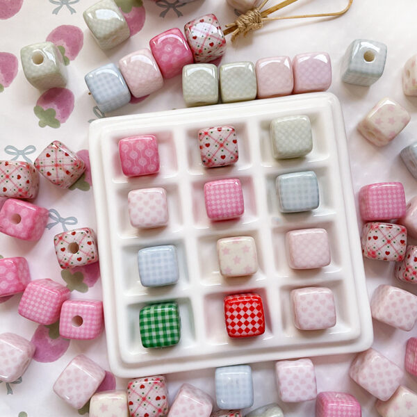 Wholesale 10pcs low saturation wave point heart block Acrylic Beads