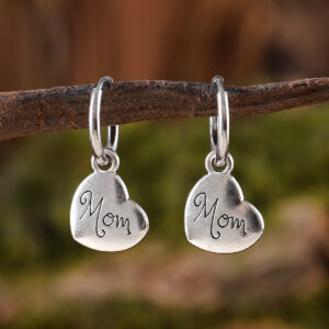 Wholesale love pendant earrings creative design sense mother's day family holiday gift