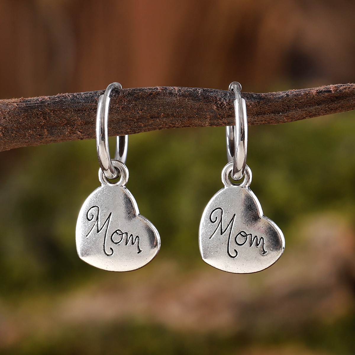 Wholesale love pendant earrings creative design sense mother's day family holiday gift