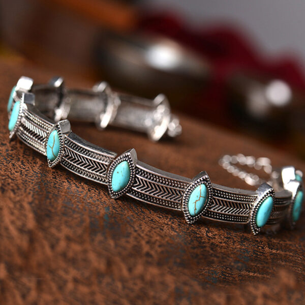 Wholesale Turquoise Bohemian Style Fake Short Necklace