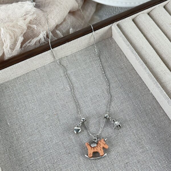 O1CN017eqVuN1OnYEjmCd6Y_2209731171750-0-cib Wholesale Cute cartoon horse heart pendant necklace