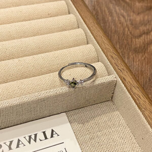 No. 14 [thin circle zircon open ring]