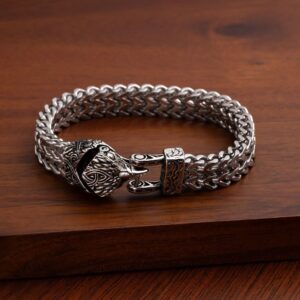 L122 sharp-beaked bird