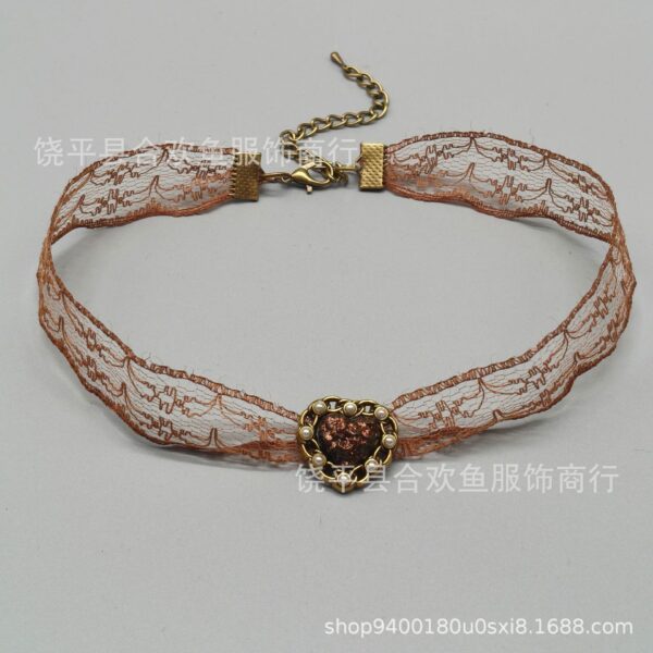 Wholesale Coffee colored pearl heart pendant lace short collarbone chain