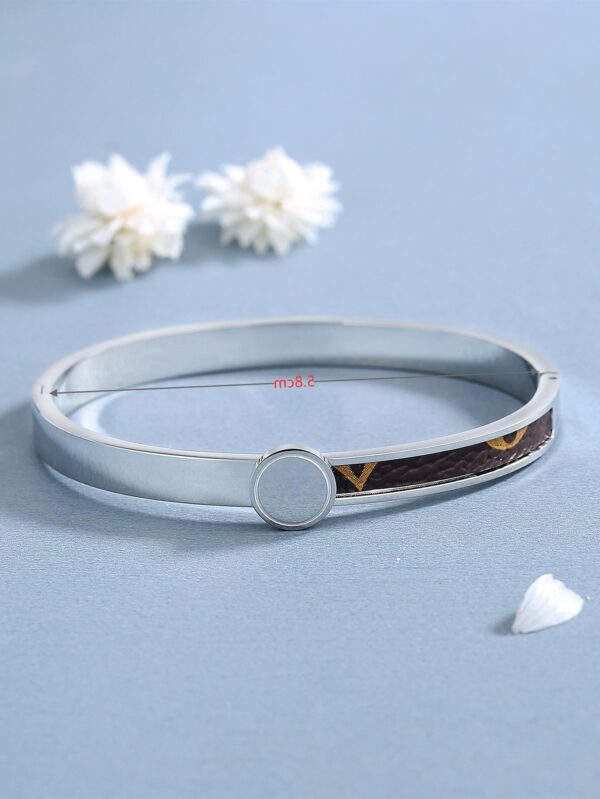 Wholesale Second-hand unpacked titanium steel grooved veneer bracelet