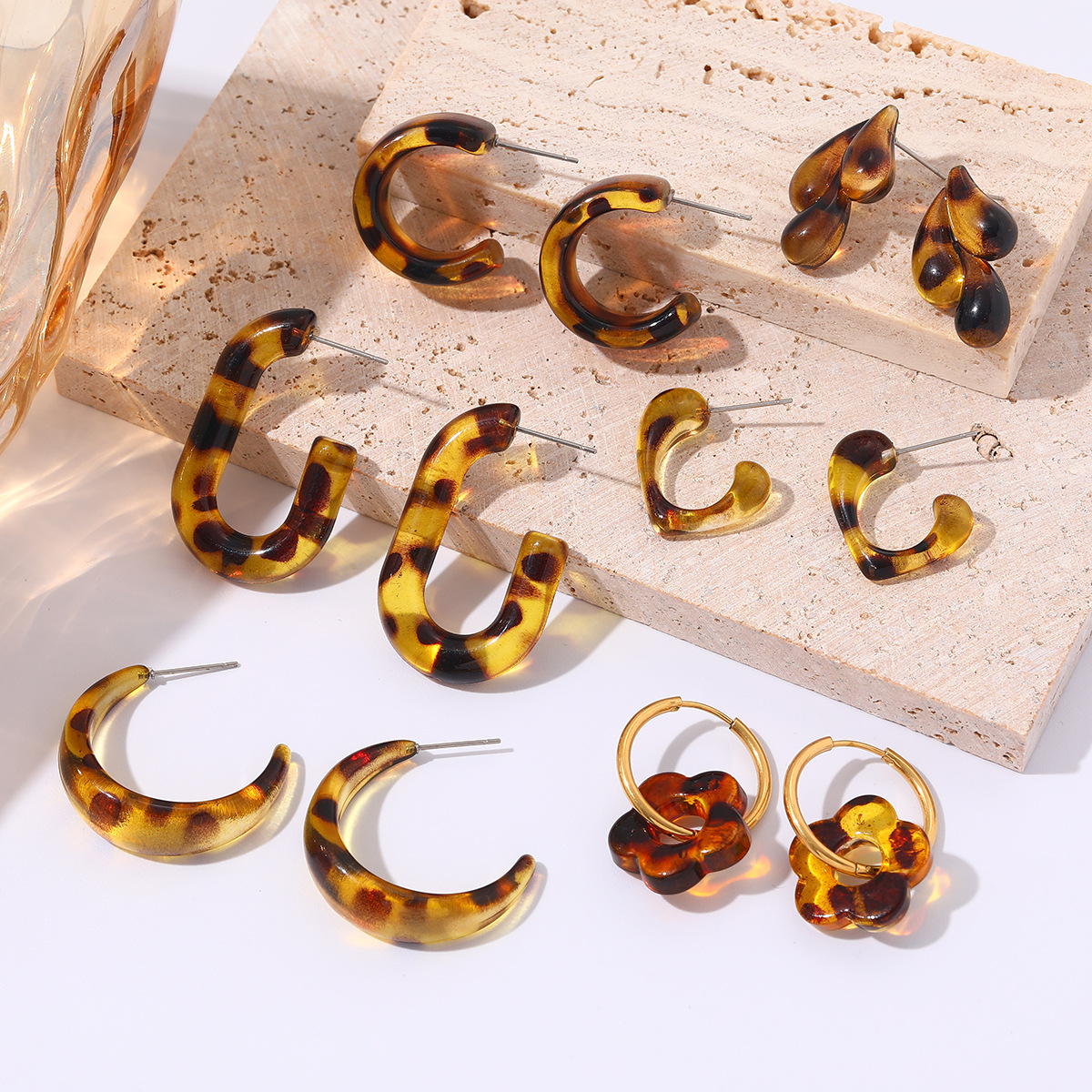 Wholesale Amber-colored stainless steel stud earrings