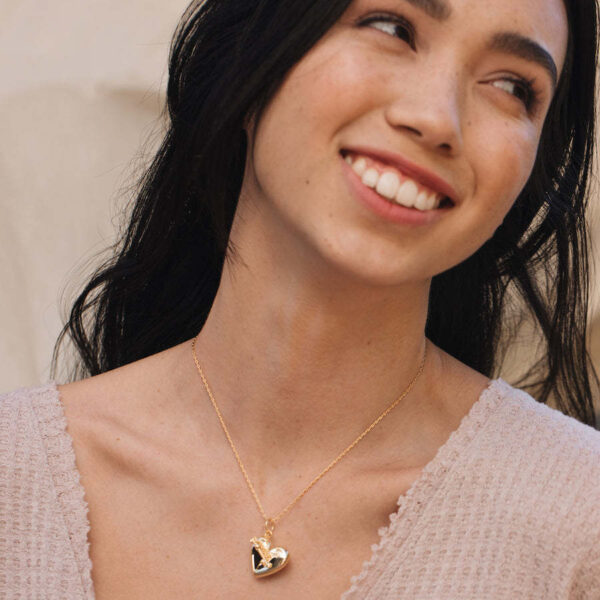 Wholesale Love Box Opening Peach Heart Pendant Gold Plated Necklace