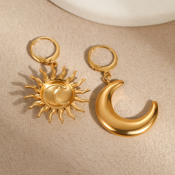 Wholesale Geometric Moon Sun Earrings