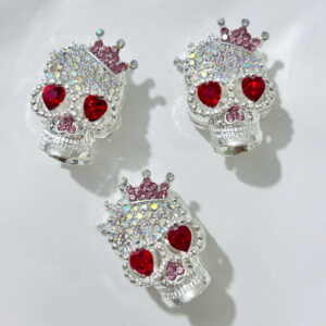 Red eyes-pink crown