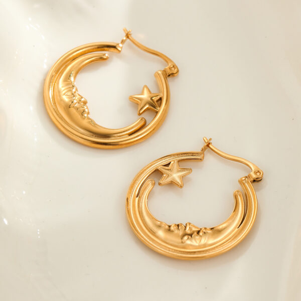 O1CN018Rz8Fg29BL3rACvlL_2211762048029-0-cib Wholesale retro star ring hollow earrings stainless steel earrings