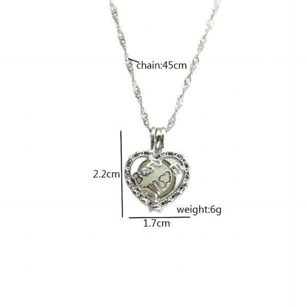 Wholesale Mother's Day Hollow Luminous Necklace Pendant Heart MOM Necklace
