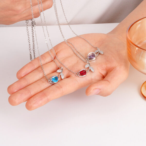 Wholesale Colorful tulip flower titanium steel necklace