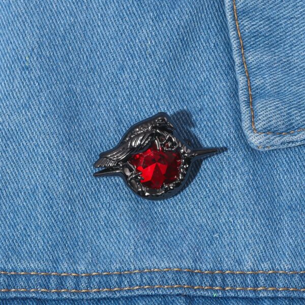 Wholesale Dark Wind Crow Retro Ruby Pendant Necklace