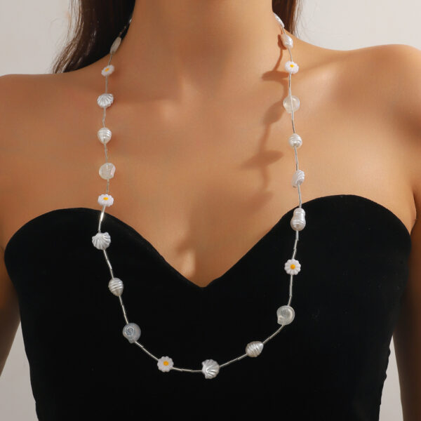 Wholesale Autumn and winter long neck sweater chain