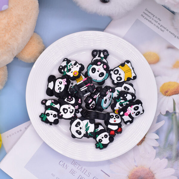 O1CN0195rDsN1NGk5cEgkjT_2208878341543-0-cib Wholesale Random 100pcs Cartoon Cute Panda Focal Beads