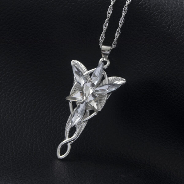 Wholesale The Lord of the Rings Star Necklace Elf Princess European and American Fashion Pendant
