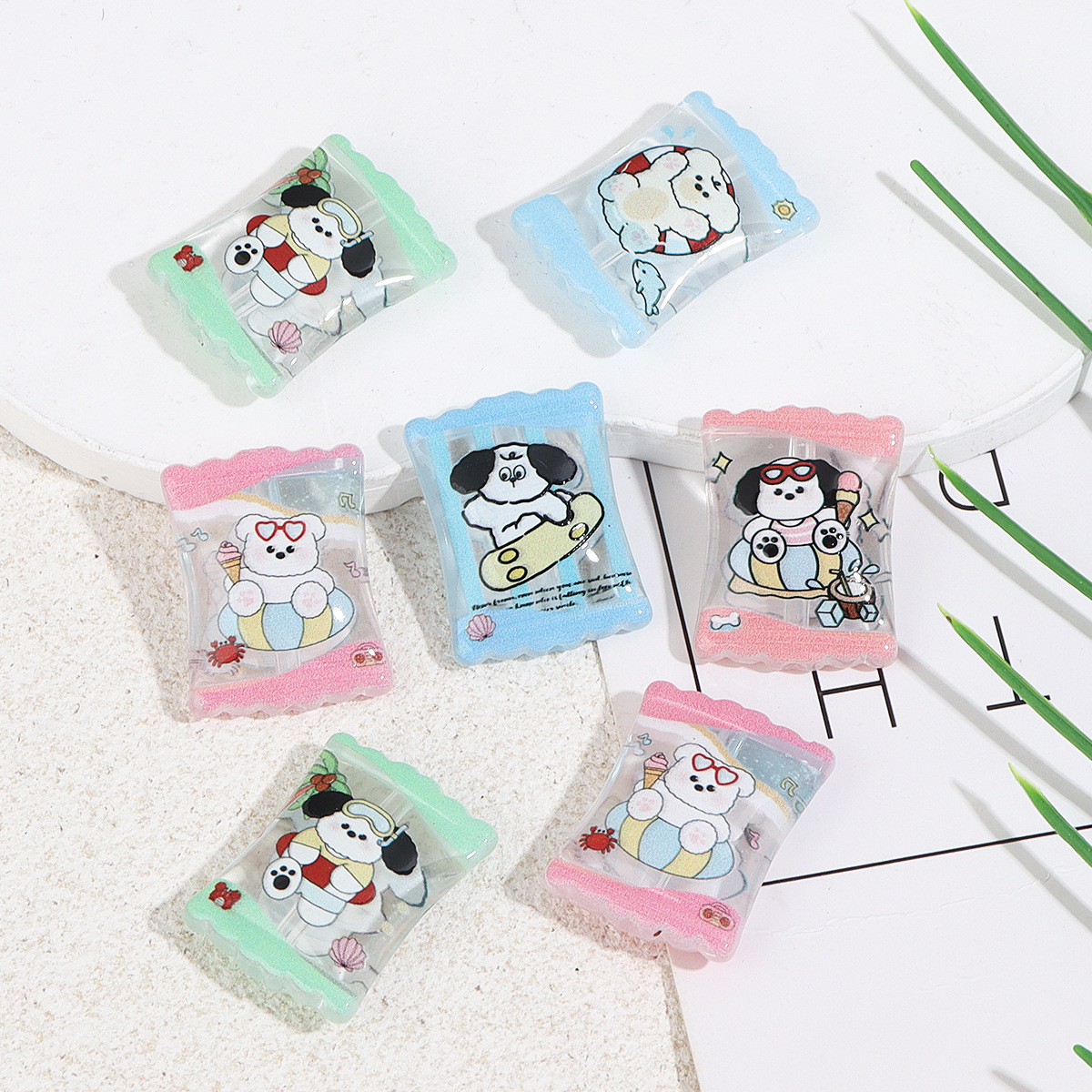 Wholesale 14mm printed cartoon bear candy block acrylic beads