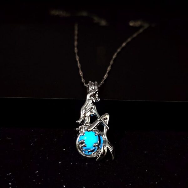 Wholesale Mermaid Night Light Glowing Alloy Necklace