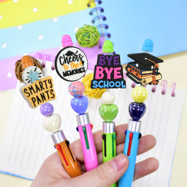 Wholesale Random 100pcs Hat Graduation Season Series Focal Beads