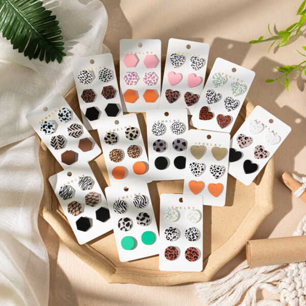 Wholesale design leopard acrylic earrings