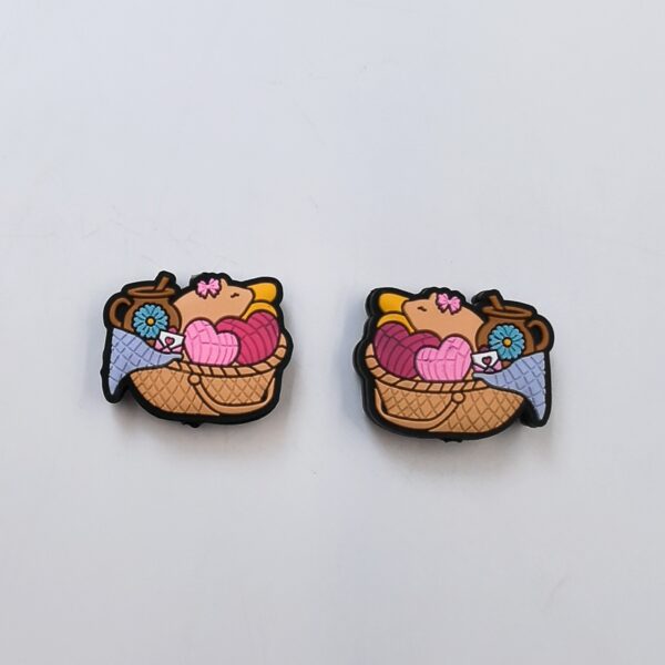 O1CN019TGF7w1pLbX5W9cm2_2217666445344-0-cib Wholesale 10pcs Cartoon Bohemian Leopard Print Sandal Pattern Silicone Beads