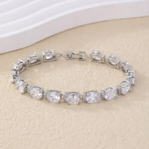B00331 White