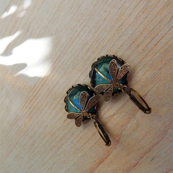 Wholesale Vintage Small Dragonfly Pattern Moonstone Earrings