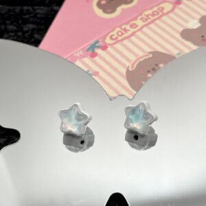 Milky white / 12*10.4mm, hole about 1.8mm