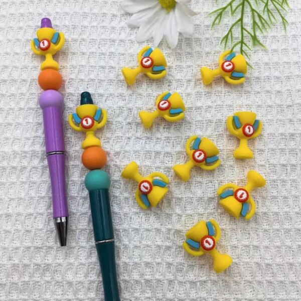 O1CN019wPmjw2FO3hwcQHZf_2216349148869-0-cib Wholesale 10pcs 3D Stereoscopic Trophy Silicone Beads