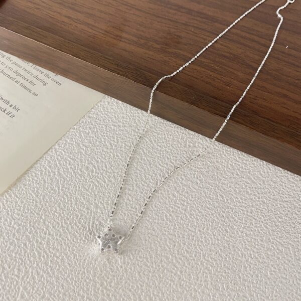 Wholesale Super sparkling frosted brushed star necklace