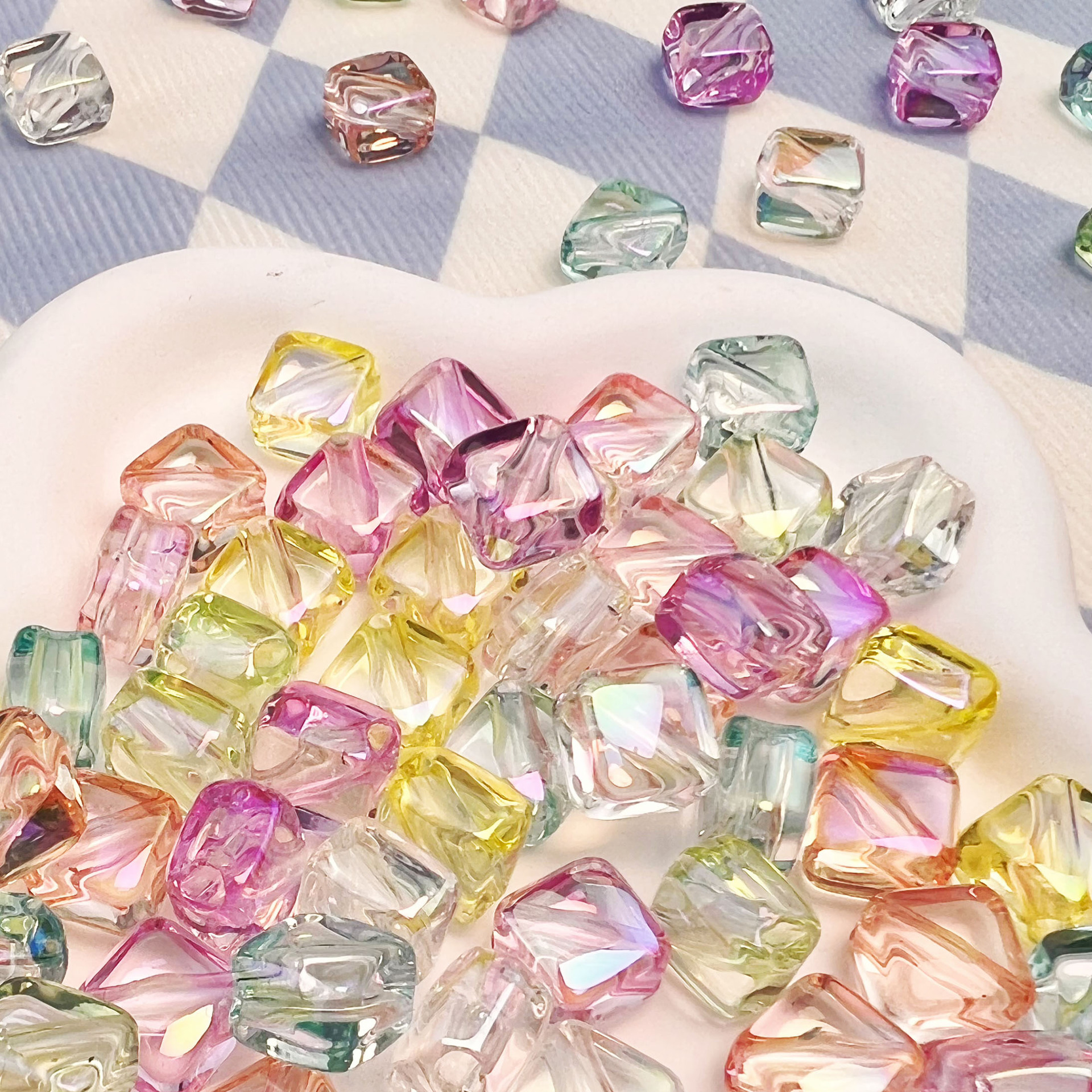 Wholesale colored sugar cube geometric element acrylic beads