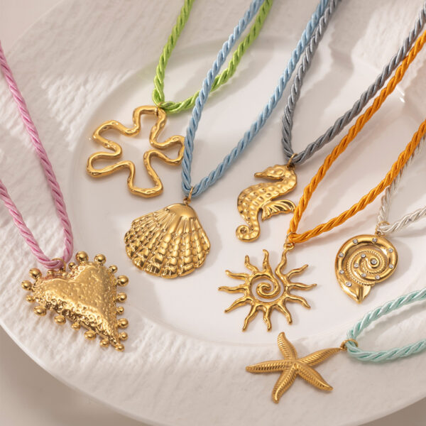 Wholesale Taina European and American Stainless Steel Necklace Women's Niche Design Colorfulful Rope Braided Shell Starfish Shell Necklace Trendy