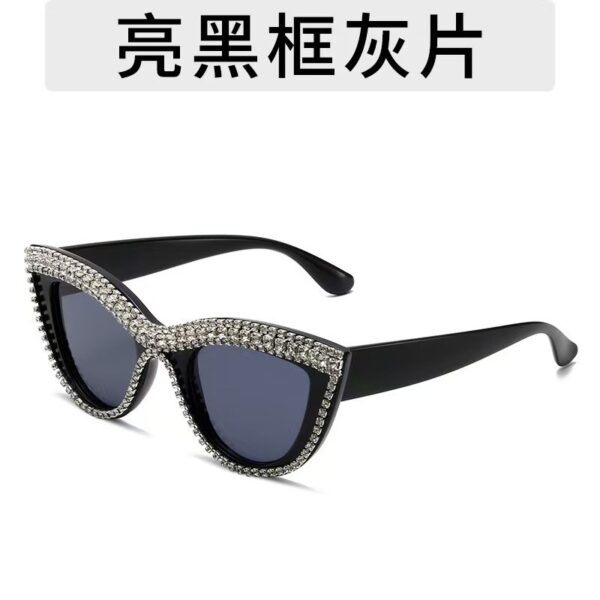 O1CN01AZRGMo1Xxvjxjk6Ds_2220715002991-0-cib Wholesale Colorful Lens Cat Eye Diamond Sunglasses