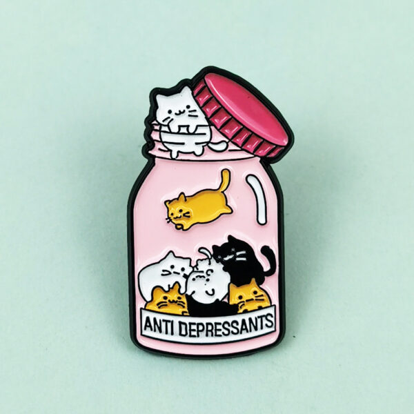 Wholesale Cartoon bottle cute and joyful cat metal brooch