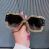 Wholesale Frameless integrated square diamond inlaid sunglasses