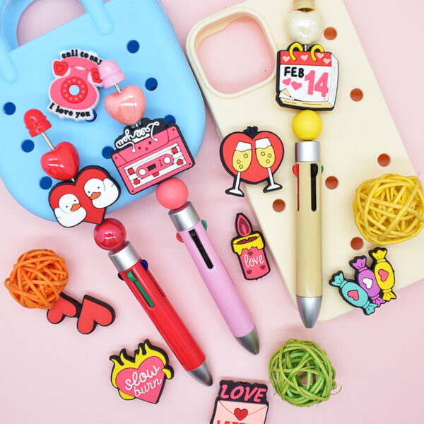 O1CN01BJGBja1NGkEvoKE4J_2208878341543-0-cib Wholesale Random 30pcs Valentine's Day Series Love Cartoon Focal Beads