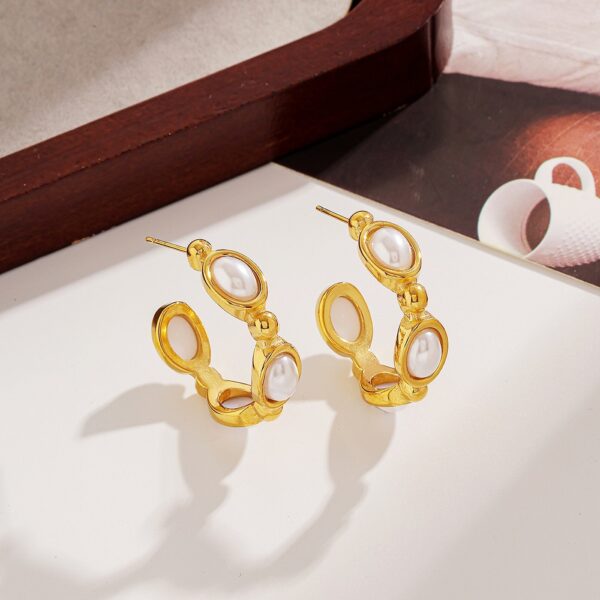 Wholesale Large C-shaped Stainless Steel Earrings with Imitation Pearls