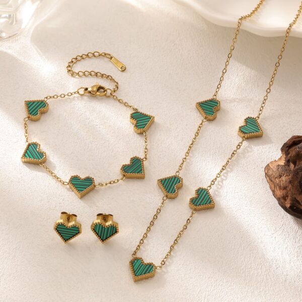 O1CN01BKhhcH1VE0j7pRGHZ_2218302062620-0-cib Wholesale Stainless Steel Fritillary Five-flower Peach Heart Bracelet Necklace Earring