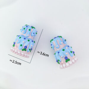 Pink and blue round cake (1)