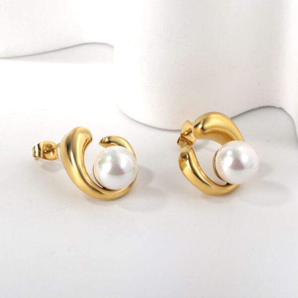 O1CN01BRYDS71V7bDz6OA7G_2214103262606-0-cib Wholesale 18k Gold Stainless Steel Inlaid Pearl Earrings for Women